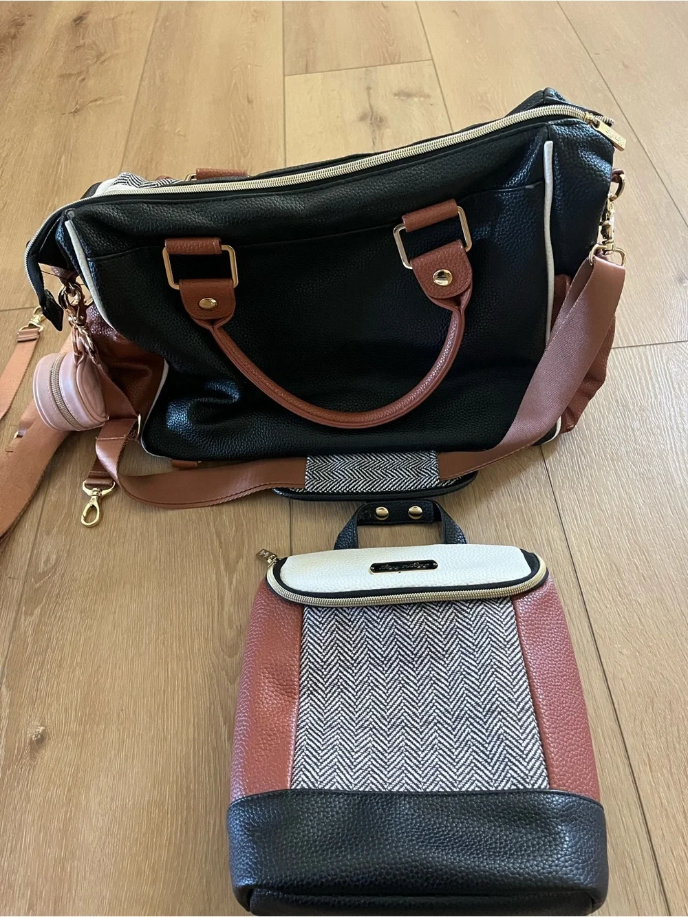 Itzy Ritzy Black White Brown Two-Piece Diaper Bag Set